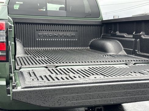 New 2026 Nissan Frontier SV image 9