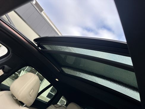 Used 2019 BMW X4 xDrive30i w/ Premium Package image 11