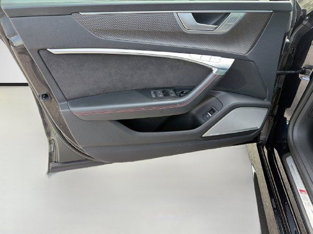 Used 2021 Audi RS 7 Sportback w/ Carbon Optic Package AWD/4WD image 22
