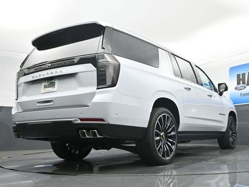 New 2026 Chevrolet Suburban High Country AWD/4WD image 23