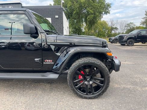Used 2021 Jeep Gladiator Overland w/ Cold Weather Group image 2
