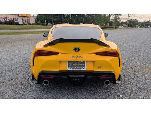 Used 2023 Toyota Supra Premium image 6