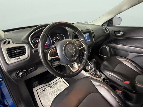 Used 2020 Jeep Compass Latitude FWD image 18