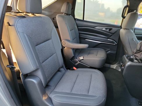 Used 2024 Chevrolet Traverse LT image 21