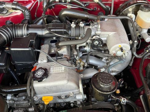 Used 2002 Toyota Tacoma 2WD Regular Cab image 8