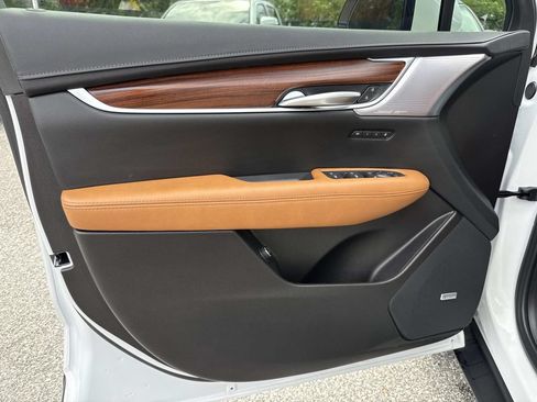 Used 2026 Cadillac XT5 Premium Luxury w/ Driver Assist Package FWD image 21