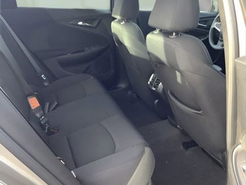 Used 2024 Chevrolet Malibu LT image 16