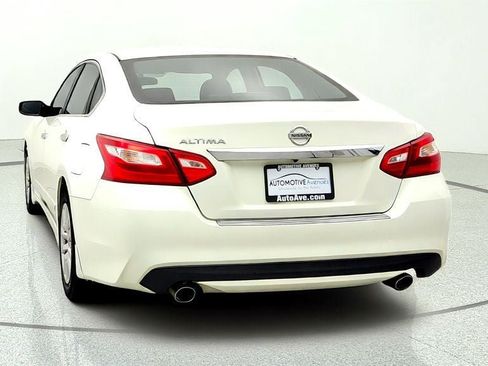 Used 2017 Nissan Altima 2.5 S w/ Power Driver Seat Package FWD image 6