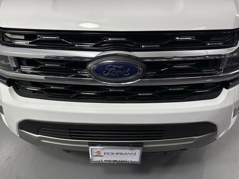 Used 2023 Ford Expedition Limited AWD/4WD image 26