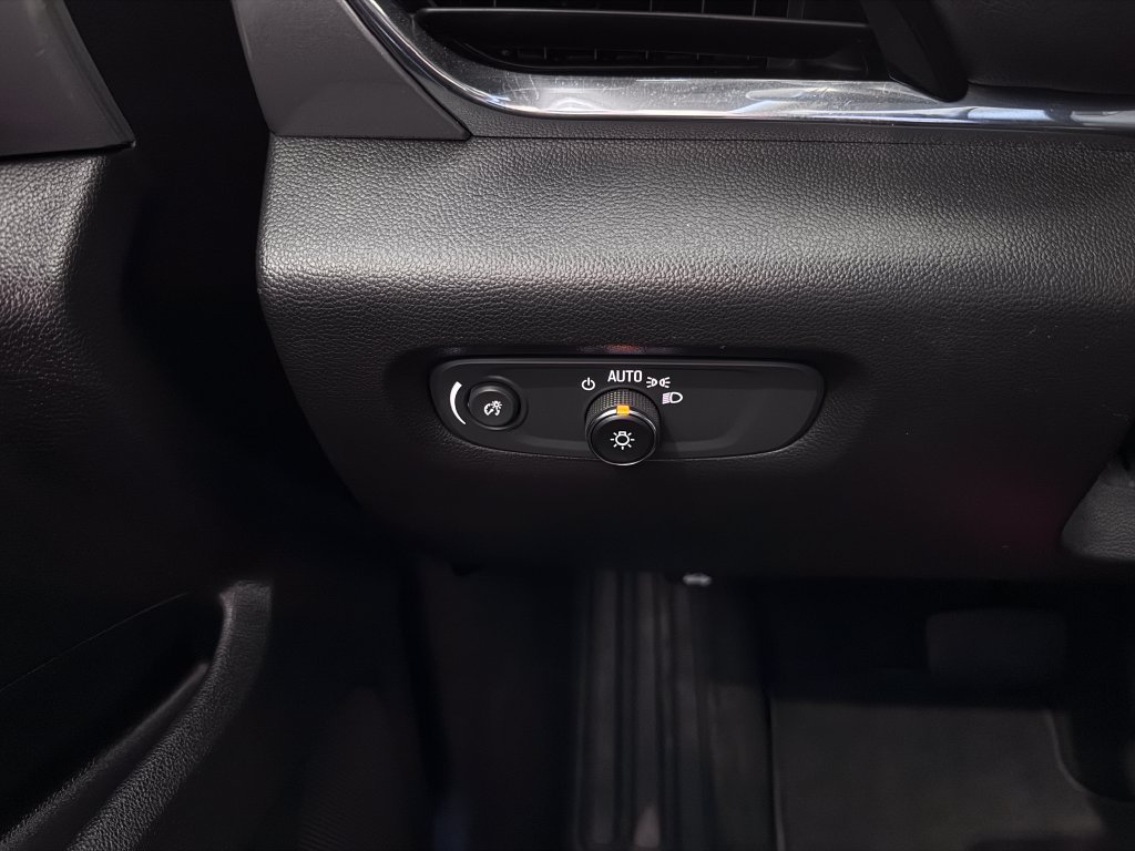 Certified 2023 Chevrolet Traverse LT AWD/4WD image 25