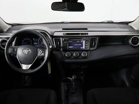 Used 2017 Toyota RAV4 LE FWD image 13