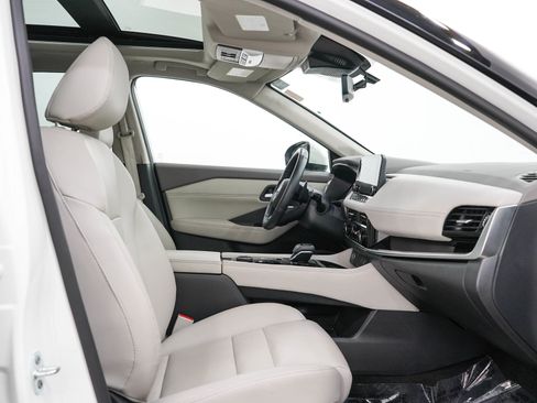 Used 2023 Nissan Rogue SL w/ SL Premium Package AWD/4WD image 13