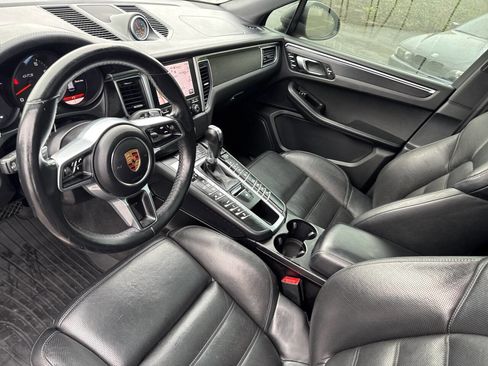 Used 2017 Porsche Macan GTS image 28