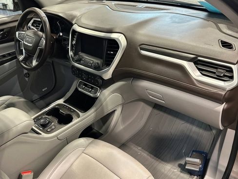 Used 2023 GMC Acadia SLT image 38