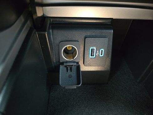 Used 2022 Ford Explorer ST-Line w/ Class IV Trailer Tow Package image 17