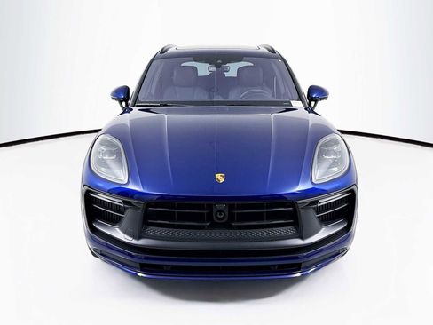 Certified 2025 Porsche Macan GTS image 6