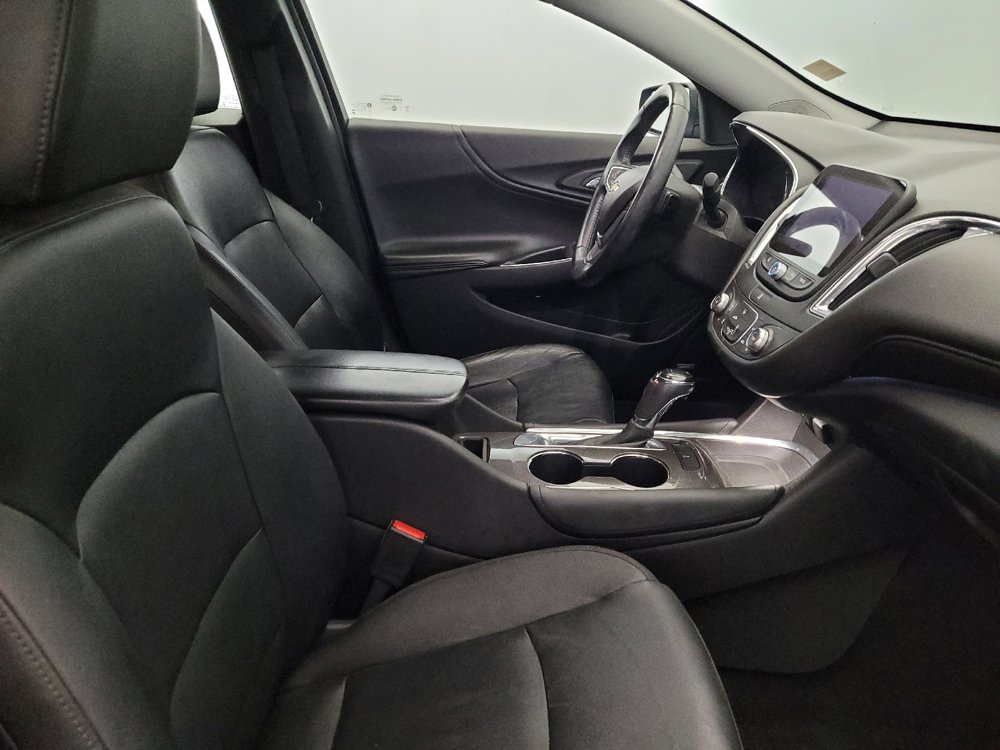 Used 2016 Chevrolet Malibu LT w/ Leather Package FWD image 21