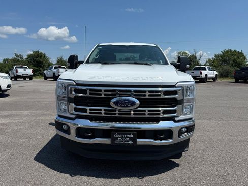Used 2025 Ford F250 XLT w/ FX4 Off-Road Package AWD/4WD image 6