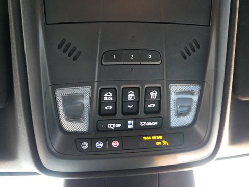 Used 2024 Cadillac XT4 Sport image 19