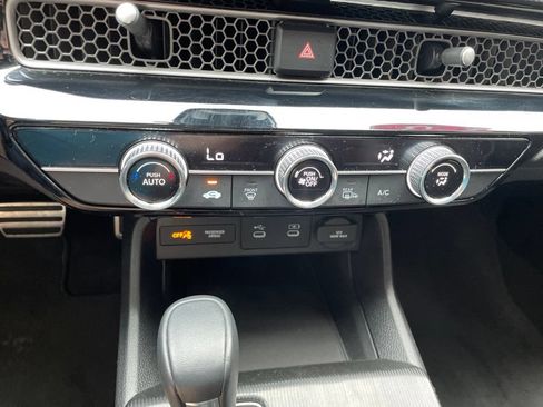 Used 2025 Honda Civic Sport image 20