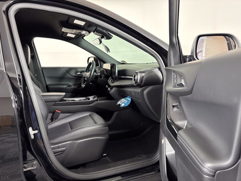 Certified 2025 Chevrolet Equinox LT w/ Convenience Package II AWD/4WD image 12