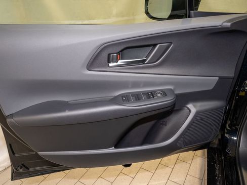 Used 2026 Toyota Prius XLE image 12