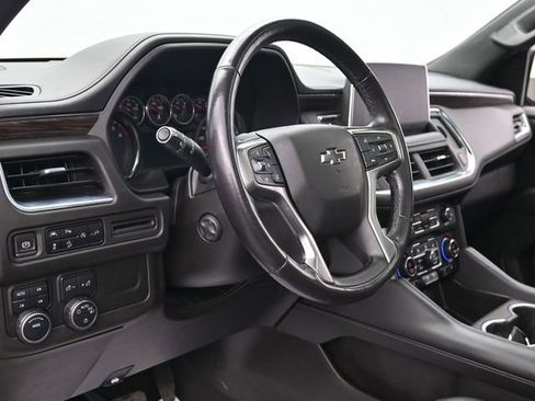 Used 2021 Chevrolet Tahoe Z71 w/ Luxury Package image 14