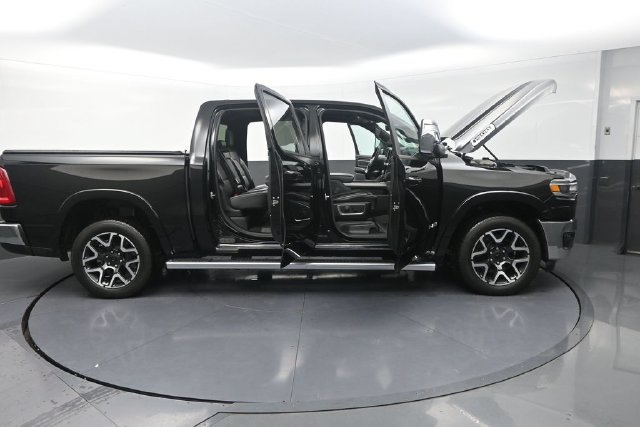 Used 2025 RAM 1500 Laramie w/ Trailer Tow Group AWD/4WD image 37