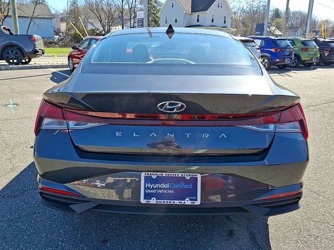 Used 2023 Hyundai Elantra SEL FWD image 22