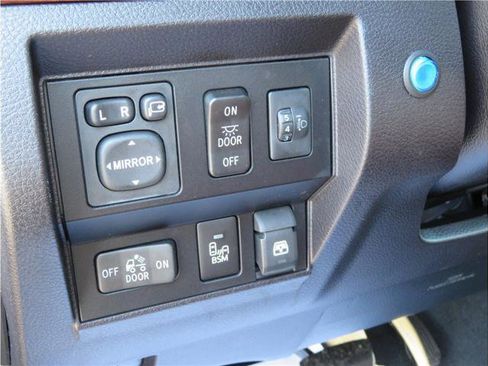 Used 2016 Toyota Tundra 1794 Edition image 30