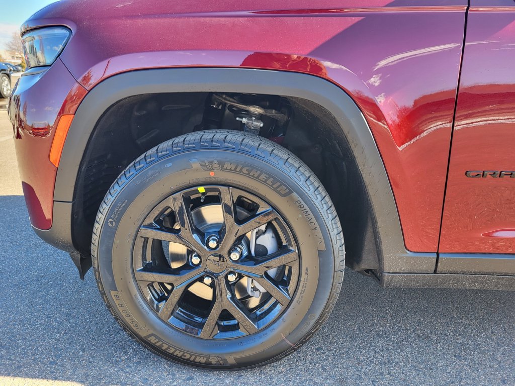 New 2026 Jeep Grand Cherokee Altitude AWD/4WD image 9