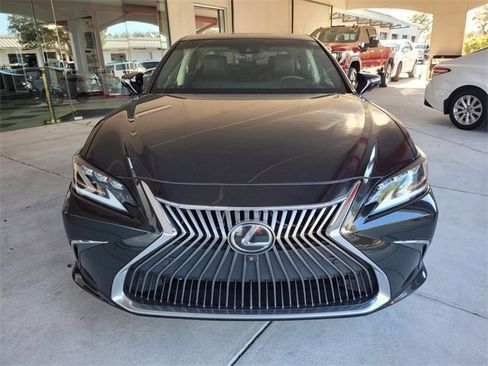 Used 2019 Lexus ES 350 Luxury image 18