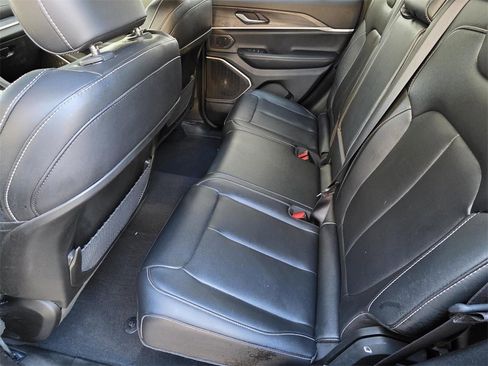 Used 2024 Jeep Grand Cherokee Limited 4xe w/ Trailer Tow Package image 11