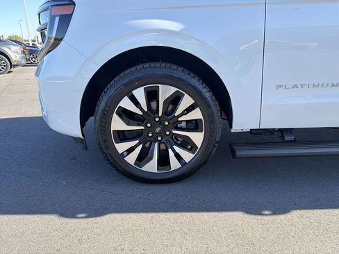 New 2026 Ford Expedition Max Platinum w/ Driver's Package AWD/4WD image 36