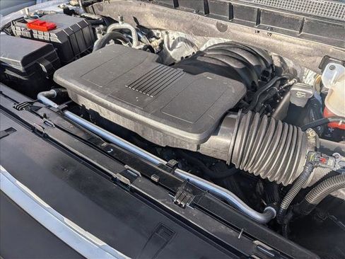 Used 2025 Chevrolet Tahoe LT image 22