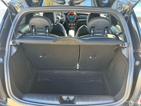 Used 2019 MINI Cooper S w/ Premium Package image 30