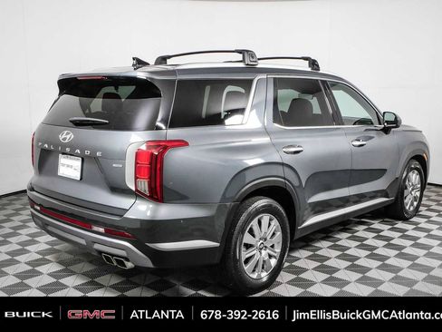 Used 2023 Hyundai Palisade SEL AWD/4WD image 3