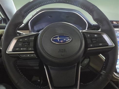 Used 2025 Subaru Outback Limited image 18