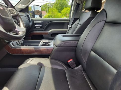 Used 2018 GMC Sierra 2500 SLT AWD/4WD image 30