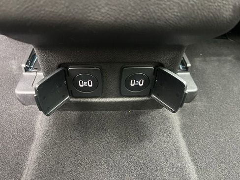 Used 2025 Lincoln Corsair Grand Touring w/ Equipment Group 301A image 16