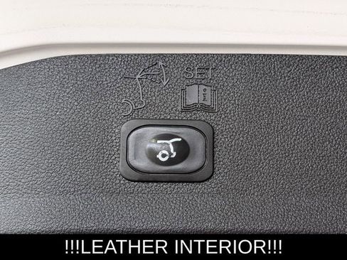 Used 2018 Ford Escape SEL AWD/4WD image 21