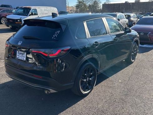 Used 2023 Honda HR-V Sport image 6