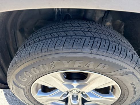 Used 2024 Toyota RAV4 XLE image 4