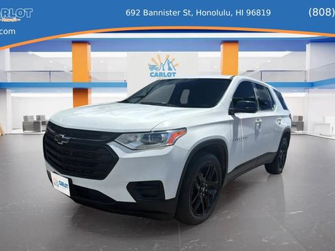 Used 2018 Chevrolet Traverse LS w/ LPO, Black Accent Package FWD image 1