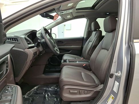 Used 2023 Honda Odyssey EX-L image 14
