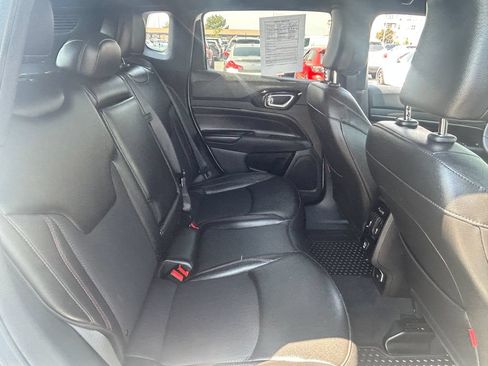 Used 2025 Jeep Compass Trailhawk AWD/4WD image 34