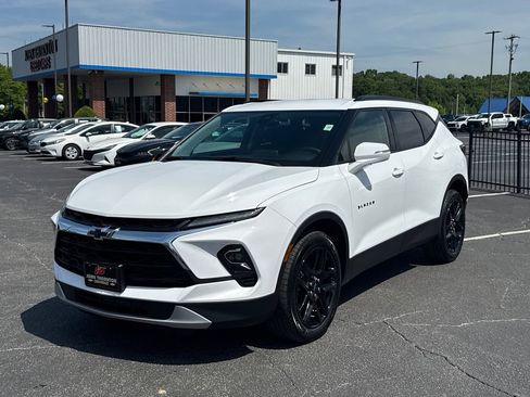 Used 2024 Chevrolet Blazer LT w/ LPO, Floor Liner Package FWD image 2