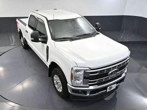 Used 2024 Ford F250 XLT w/ FX4 Off-Road Package image 57