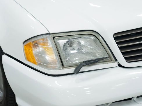 Used 1997 Mercedes-Benz SL 500 image 11