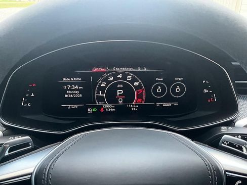 Used 2025 Audi RS 6 performance w/ Blue RS Design Package Plus AWD/4WD image 18
